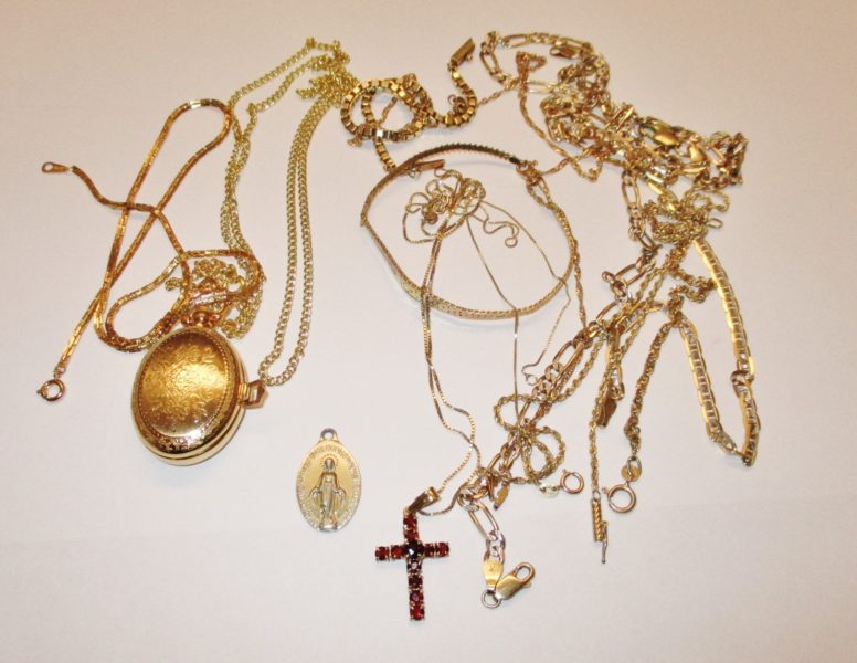 luxury gold necklaces for sale at maltz auctions in new york
