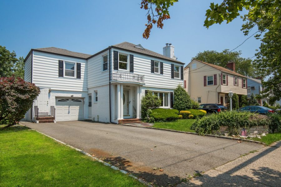 angled outside view of 4 bedroom home for sale at maltz auctions